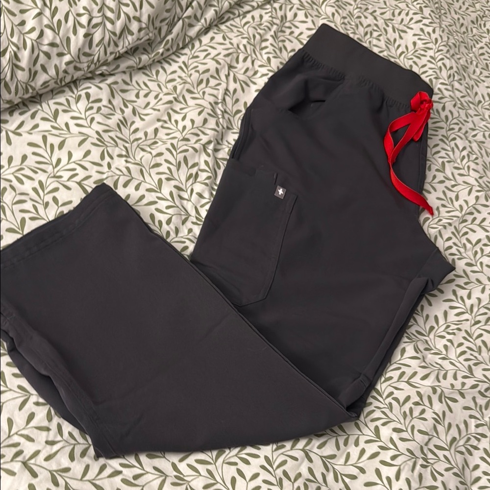 Women’s Grwy Pants with Red Accent